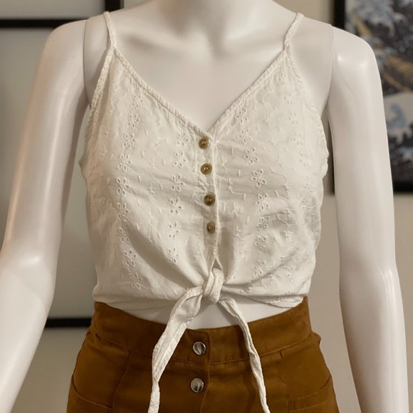white crop top - Picture 1 of 5